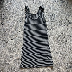 A Pea in the Pod maternity ribbed tank